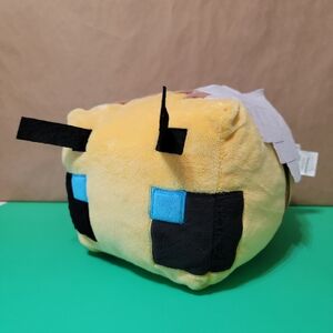 2021 Mojang Studios Minecraft Bee Pillow Buddy 12" Plush Approx. 12"